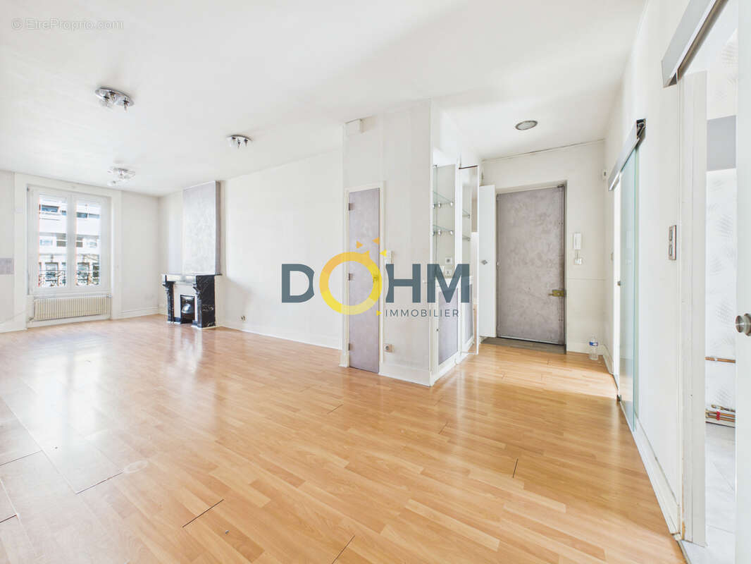 Appartement à SAINT-ETIENNE