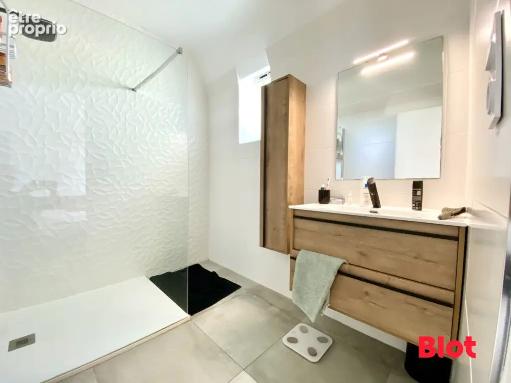 Maison 176 m² à Montauban-De-Bretagne  - photo 9