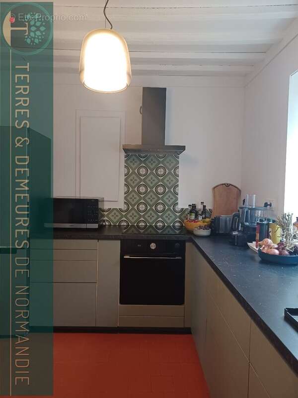 Proche des commerces, au calme, belle propriété tout confort sur un jardin de 3995m² - photo 5