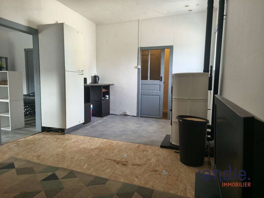 Maison à COSNE-D&#039;ALLIER