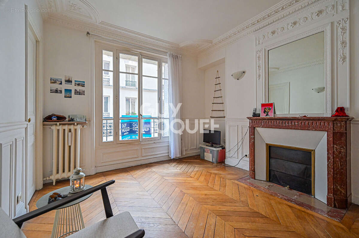Appartement à PARIS-12E