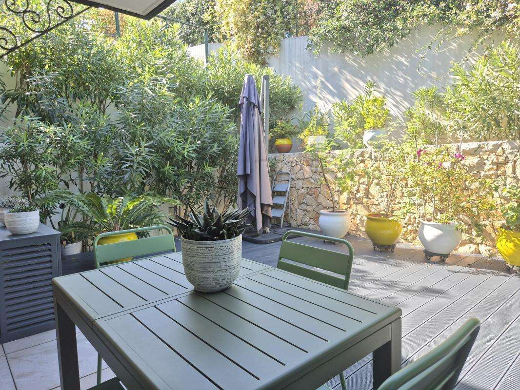 Appartement à LA COLLE-SUR-LOUP