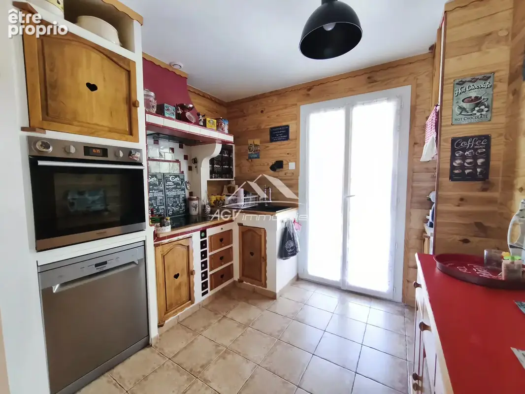 Maison de plain pied avec piscine, 3 chambres + 1 bureau - photo 6