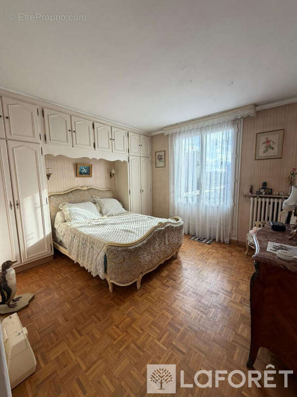 Appartement à AUBERVILLIERS