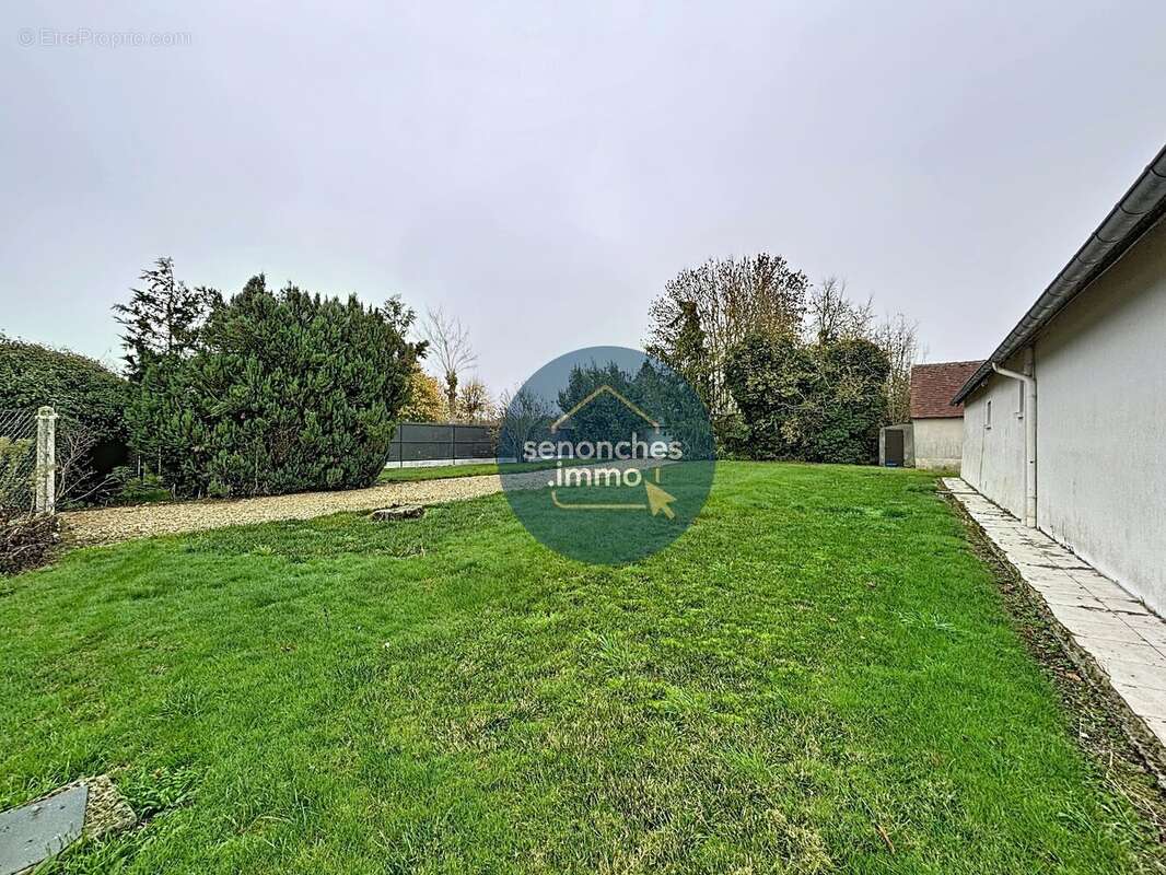 Maison à CHATEAUNEUF-EN-THYMERAIS