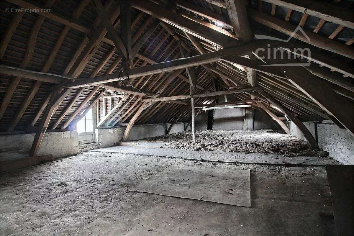 Maison à ARTANNES-SUR-INDRE