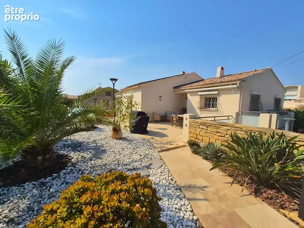Villa le brusc- proche port a pied - photo 3