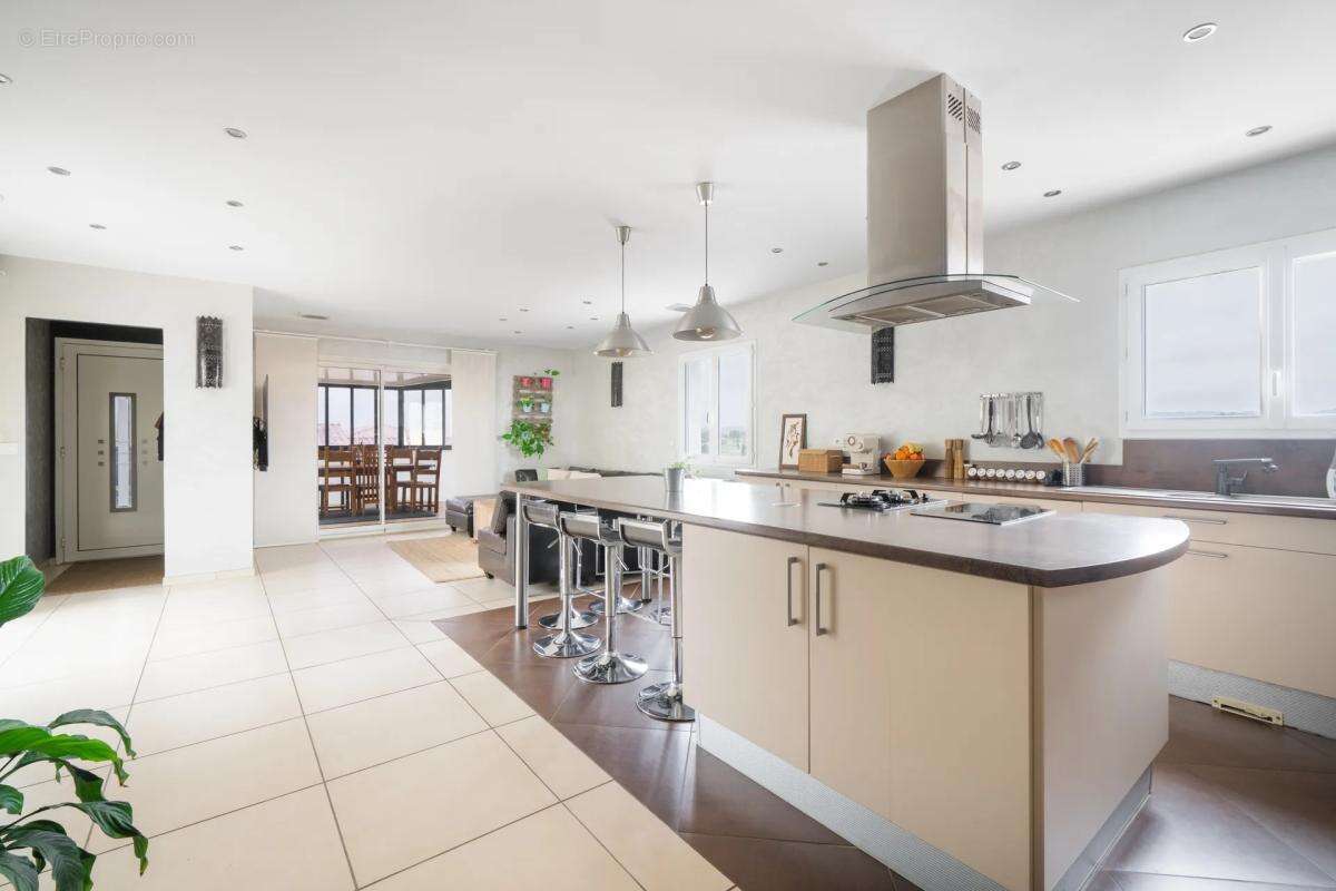 Maison à VILLEVEYRAC