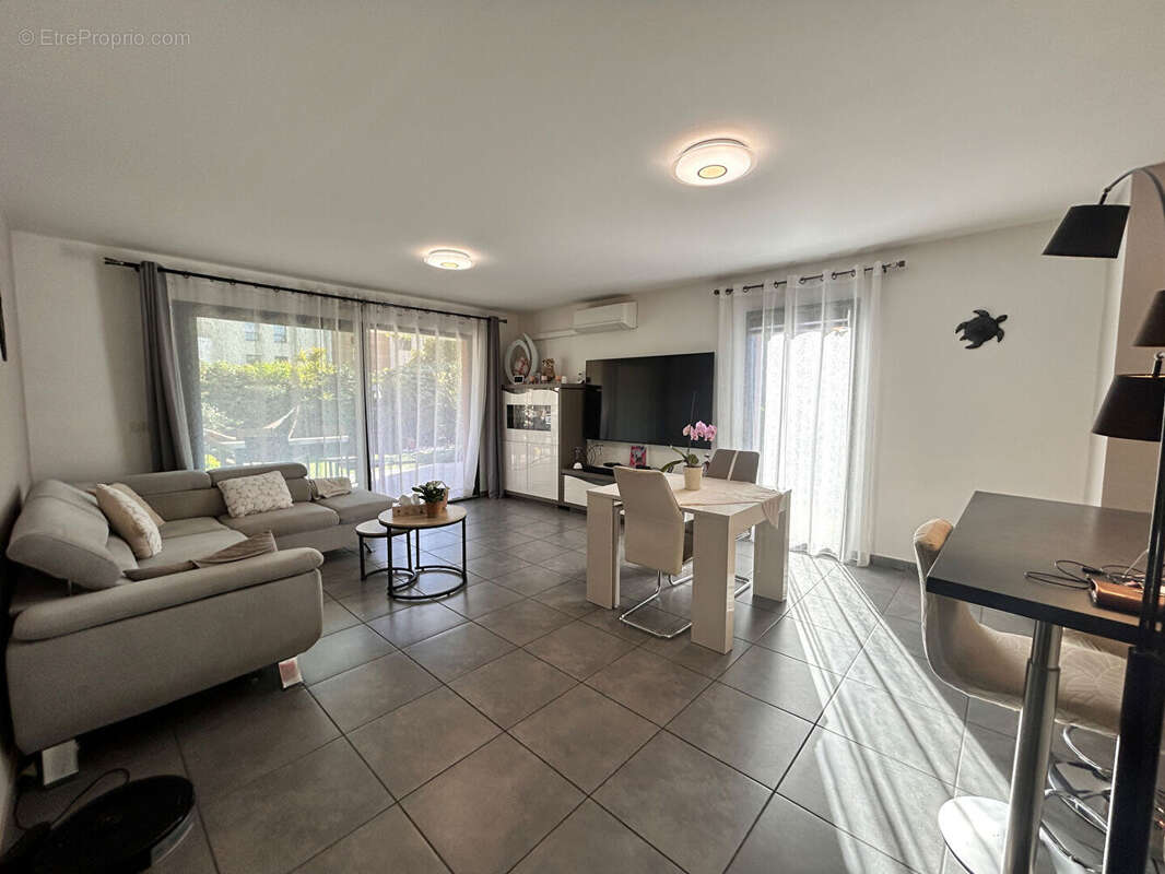 EXCLUSIVITE - Hyper centre - Appartement F3  avec jardin - photo 4