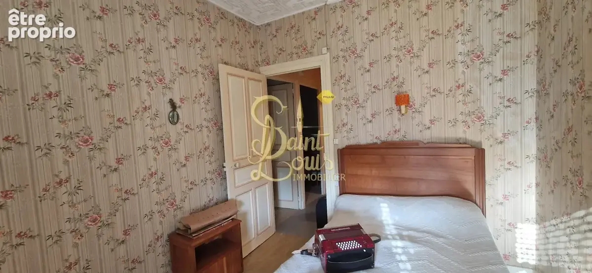 Maison de village de 150 m2 4 chambres - dependances - photo 7