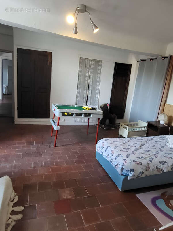 Maison de caractere six chambres et terrasse jardin - photo 13