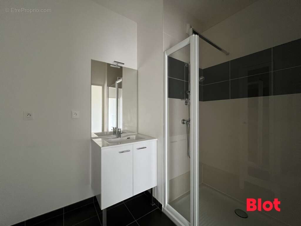 Appartement à CHARTRES-DE-BRETAGNE