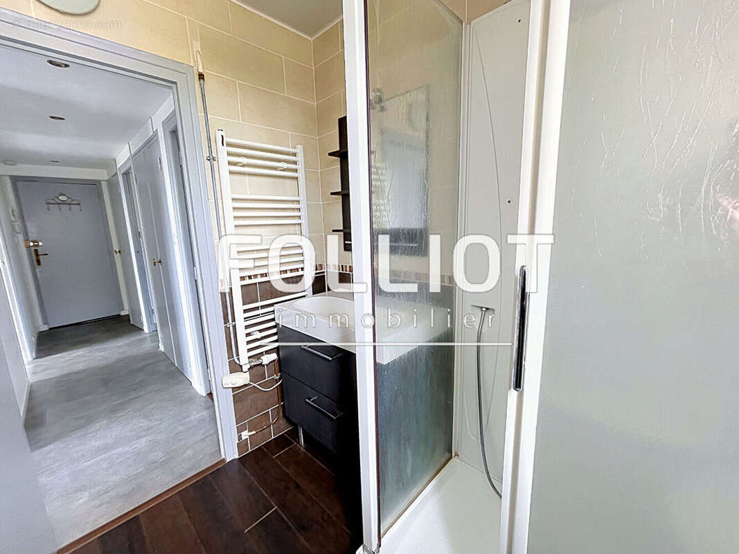 Appartement à FOUGERES
