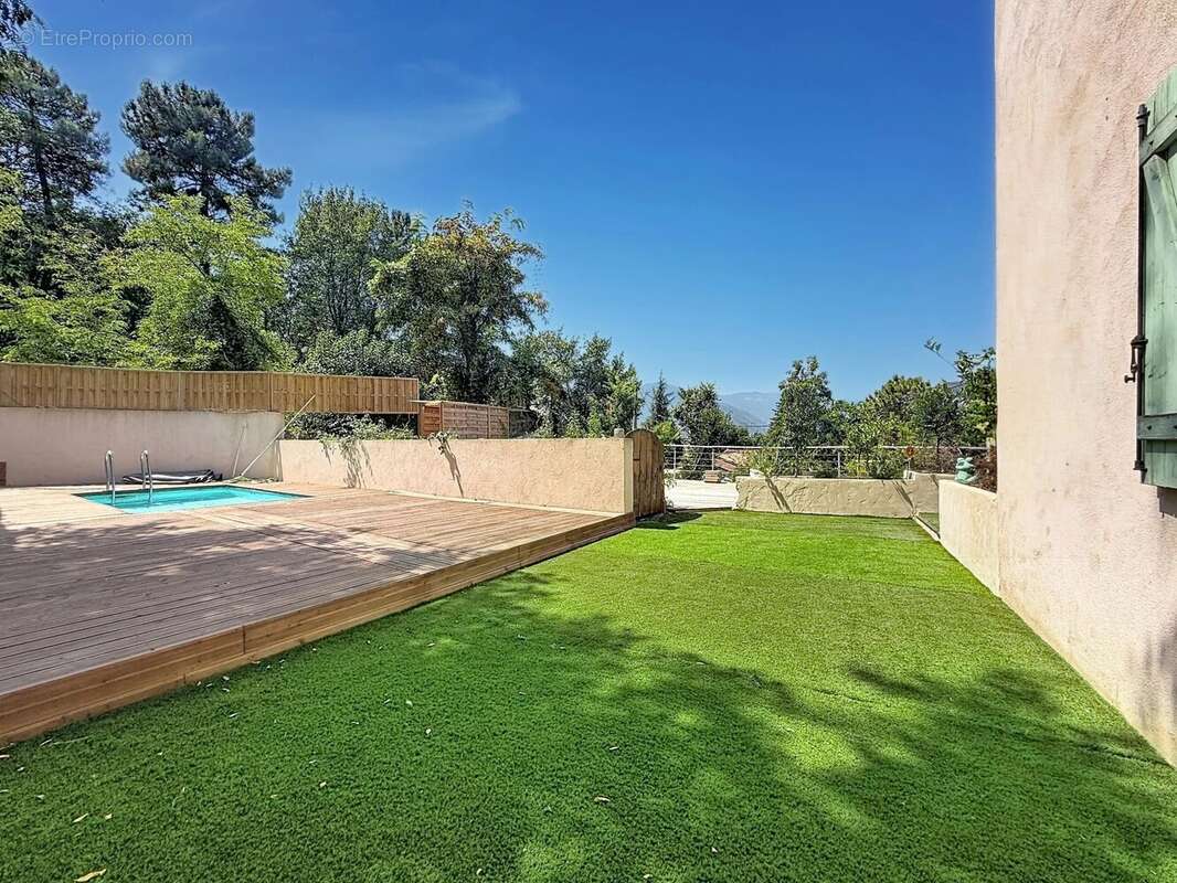 Magnifique maison à Gilette - photo 2