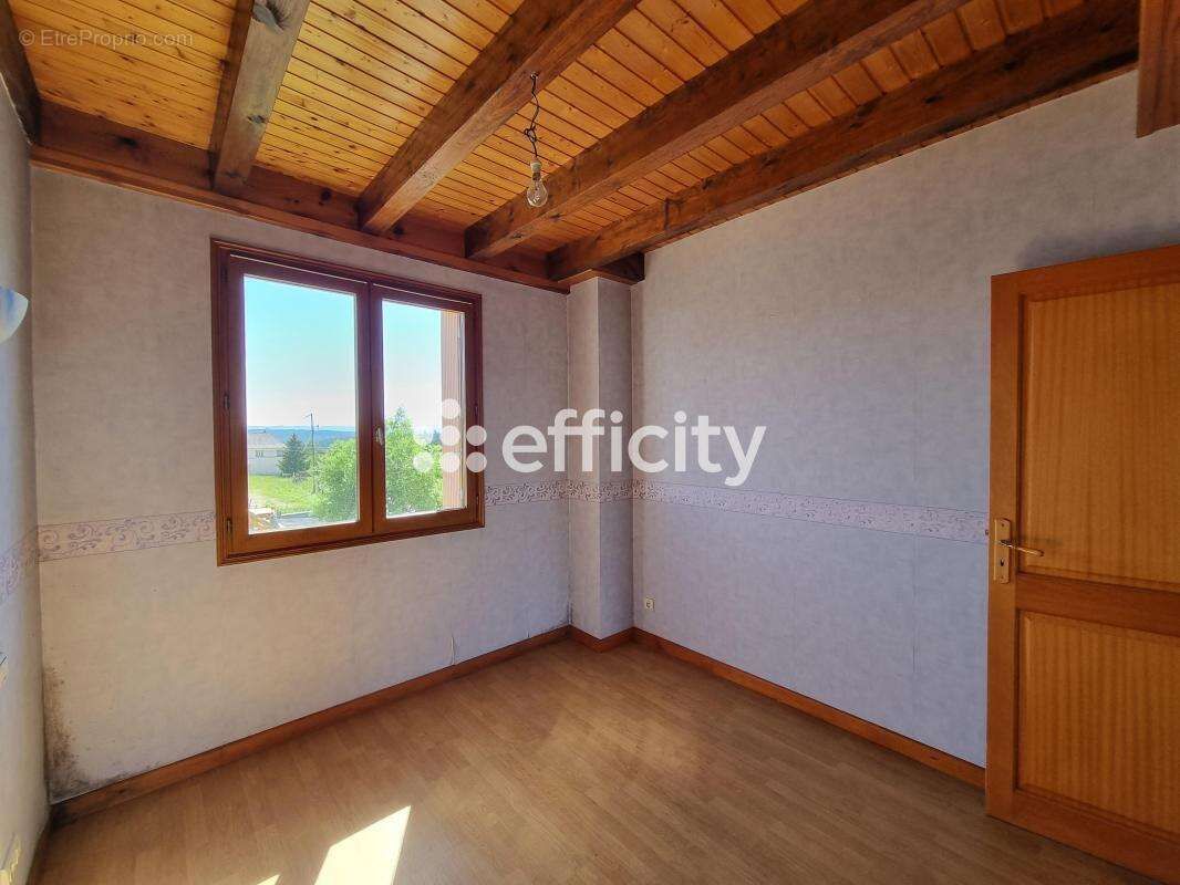 Maison 198 m² à Les Monts-Verts  - photo 5