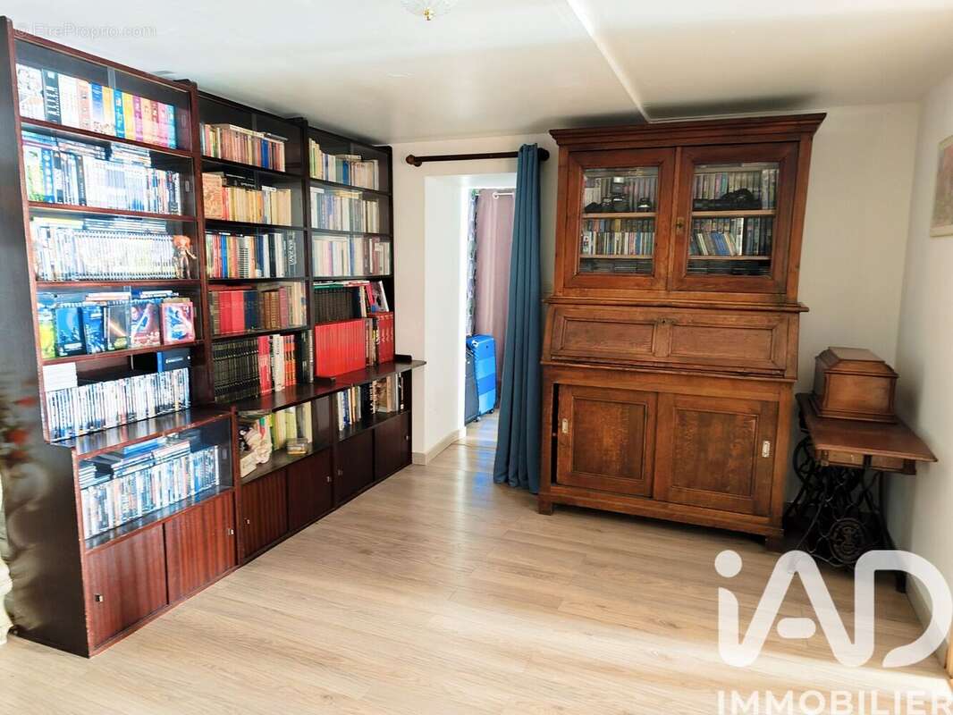 Maison 230 m² à Puttigny  - photo 5
