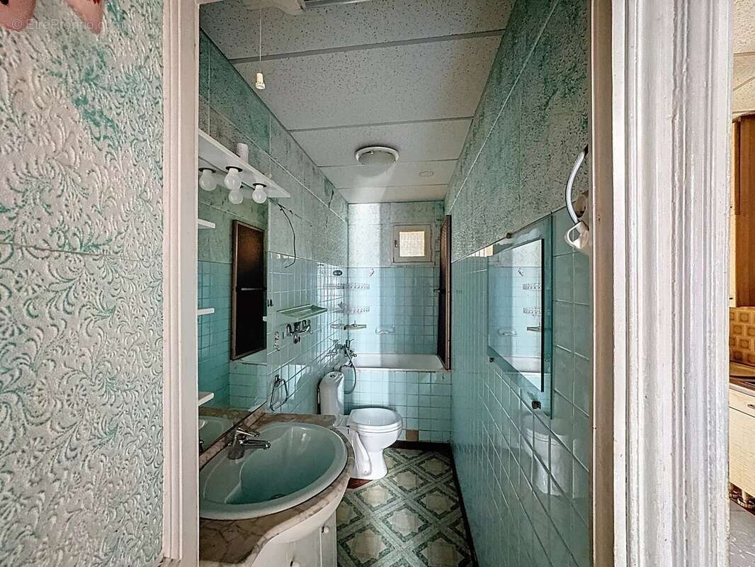 Appartement à MARSEILLE-9E