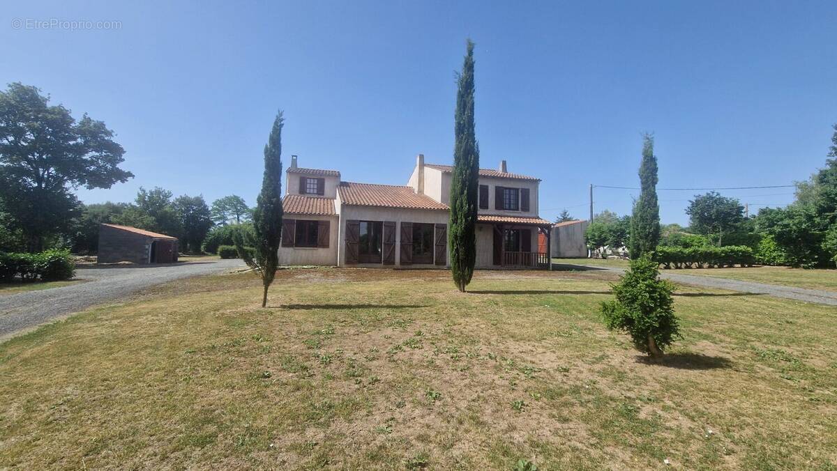 Maison à VALLANS