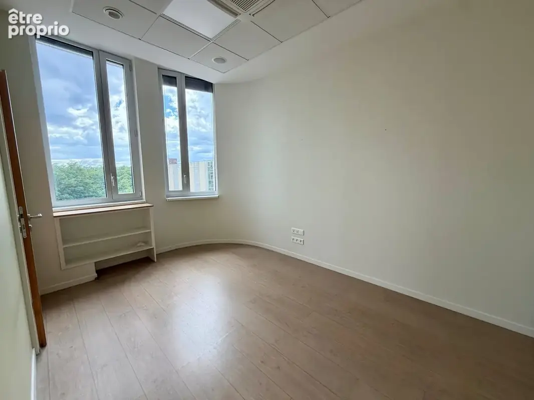 Commerce 85 m² à vendre à Strasbourg (67000) - photo 2