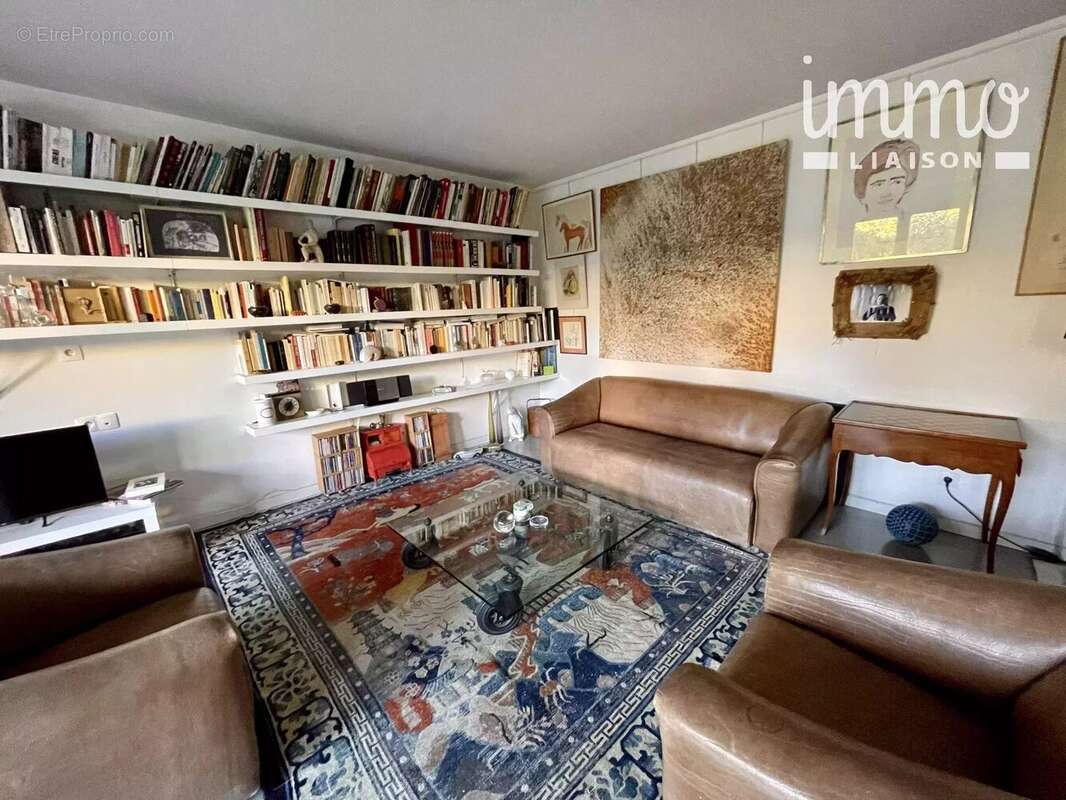 Appartement à MONTROUGE