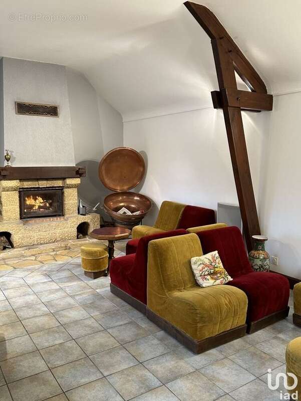 Photo 9 - Commerce à SEILHAC