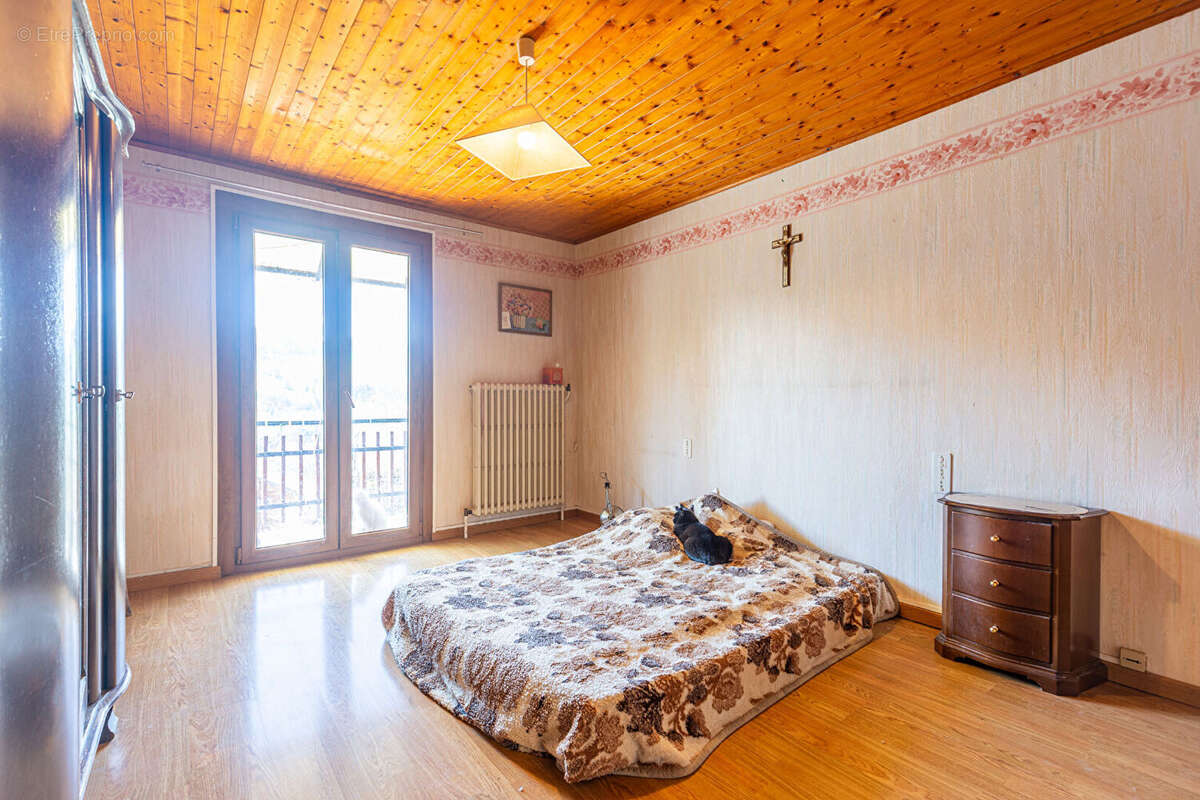 Agence immobiliere laforet - exclusivite - "sapin" - annecy / talloires montmin - maison individuelle type 6 de 138,89m² - garag - photo 11