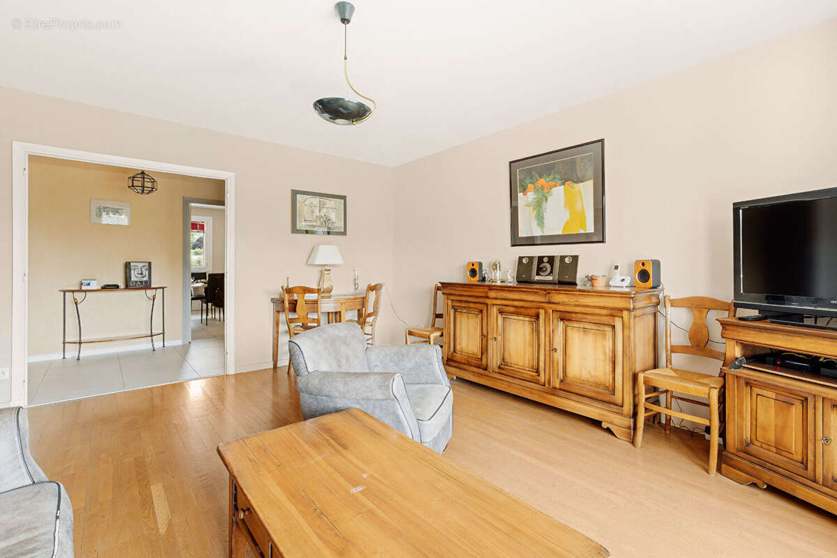 Appartement à FONTAINES-SUR-SAONE