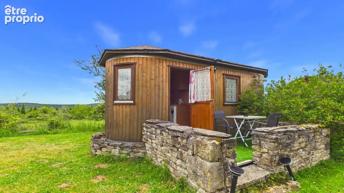 Ensemble immobilier en pierre avec gîte, maison principale, roulottes et piscine près de Cajarc - photo 26