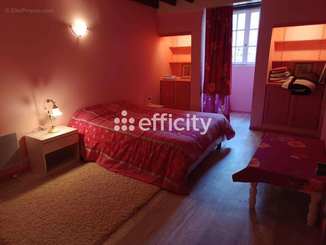 Maison à CONGE-SUR-ORNE