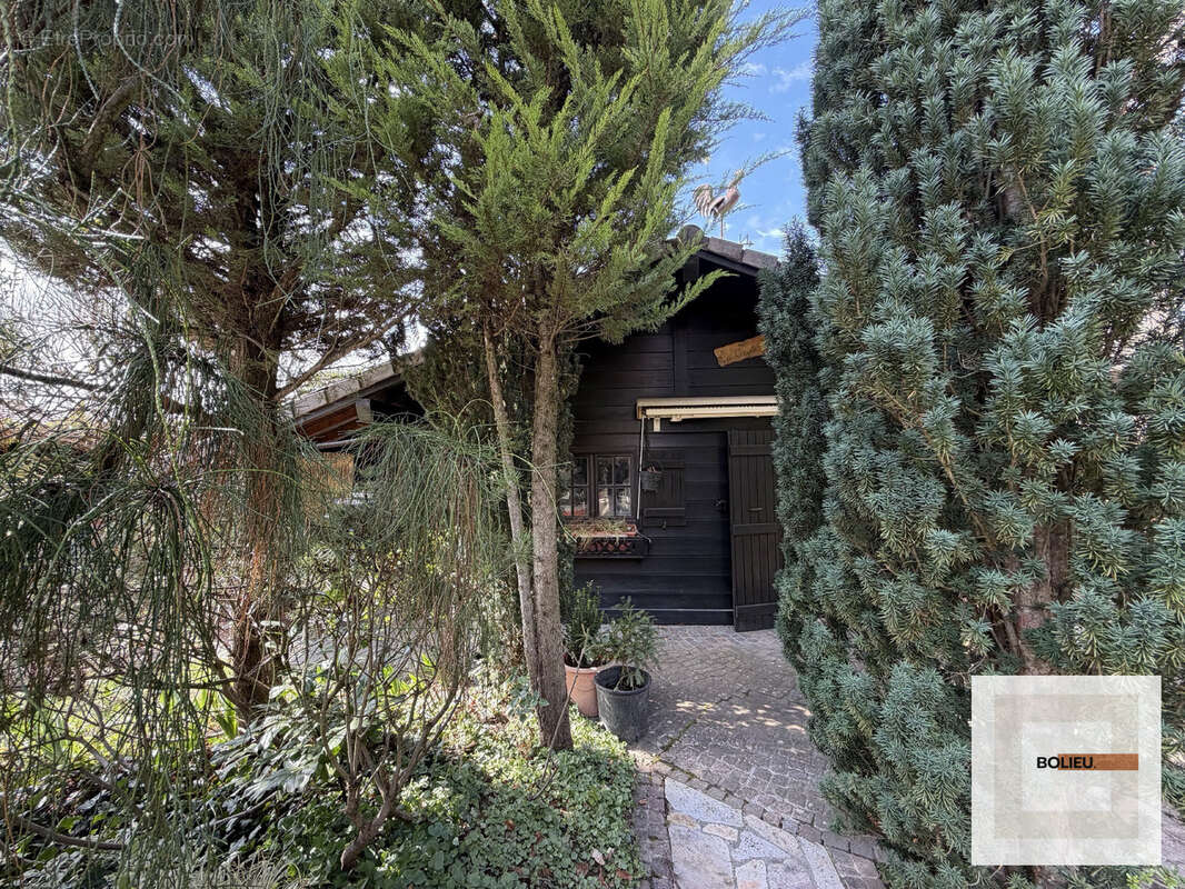 Maison à CRANVES-SALES
