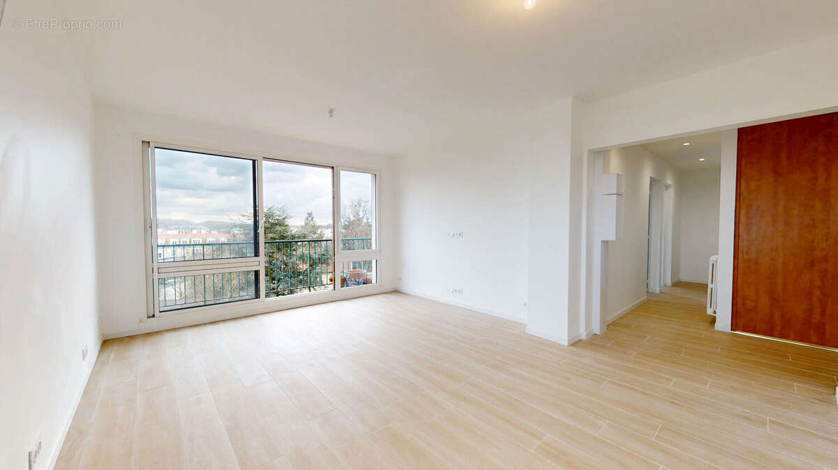 Appartement à BOIS-D'ARCY