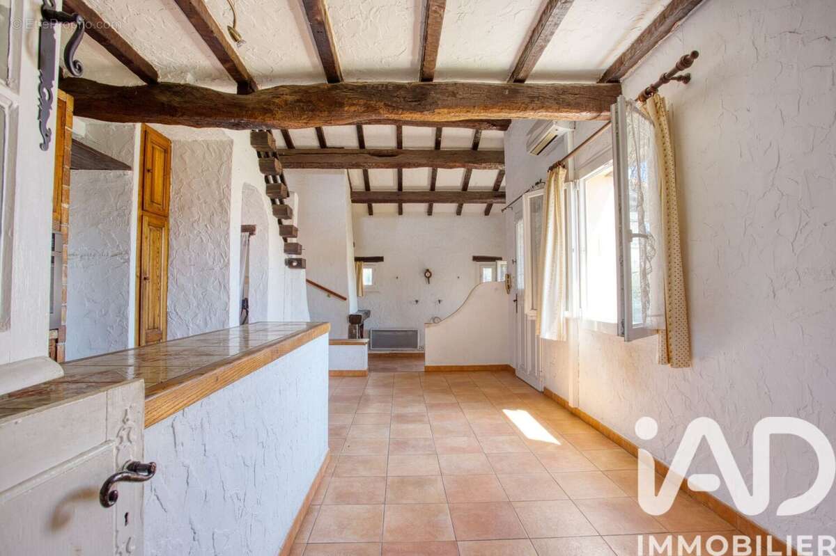 Photo 2 - Maison à FREJUS