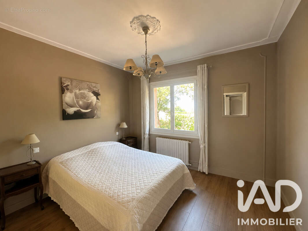 Maison 167 m² à Orgueil  - photo 9