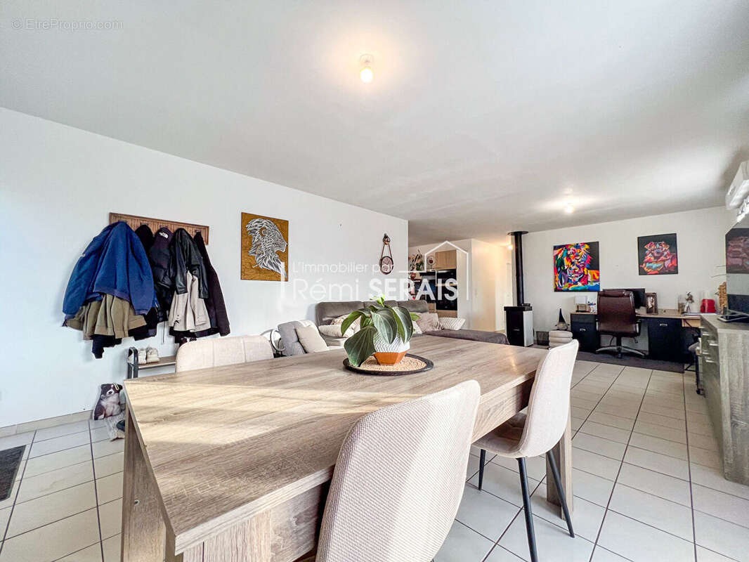 Maison à SAINT-PIERRE-DU-REGARD