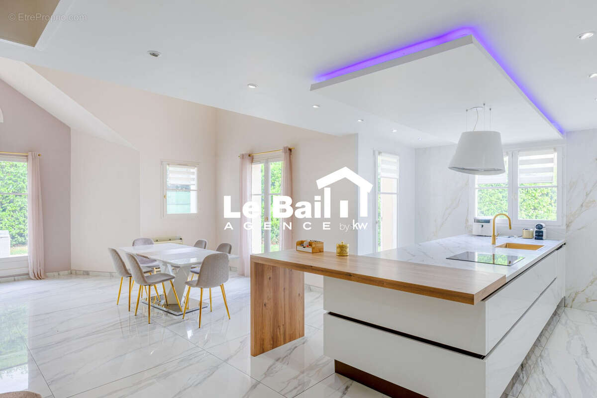 Maison 150 m² à Osny  - photo 6