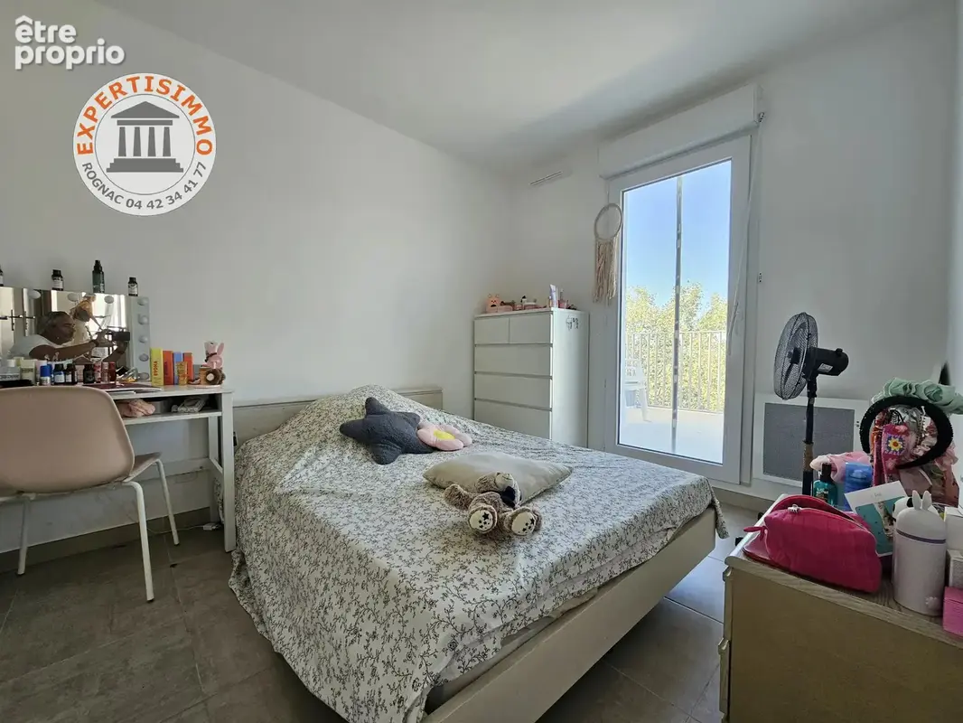 ROGNAC (13340) – Dernier étage avec terrasses panoramiques : T5 de 91 m² avec stationnements en sous-sol - photo 4