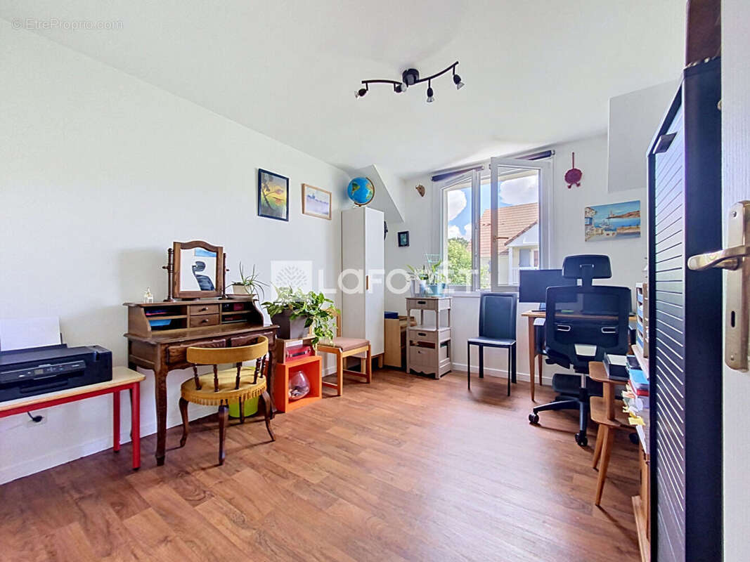 Maison à VERNEUIL-SUR-SEINE