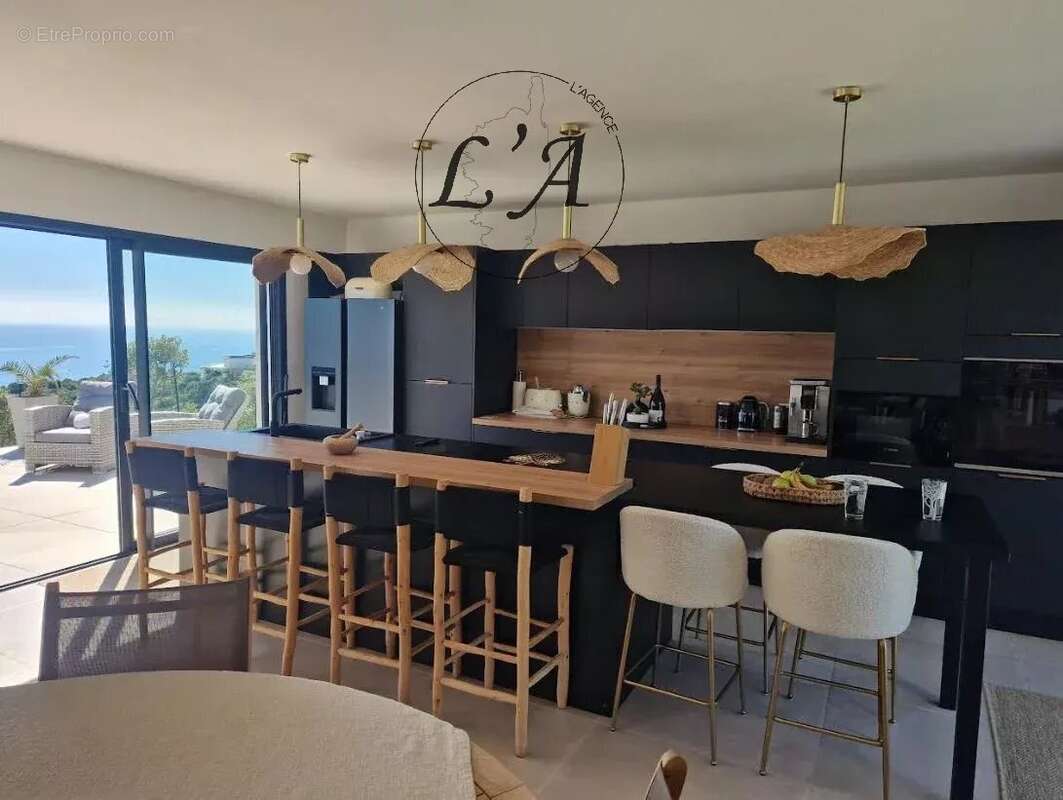 Appartement à SARI-SOLENZARA