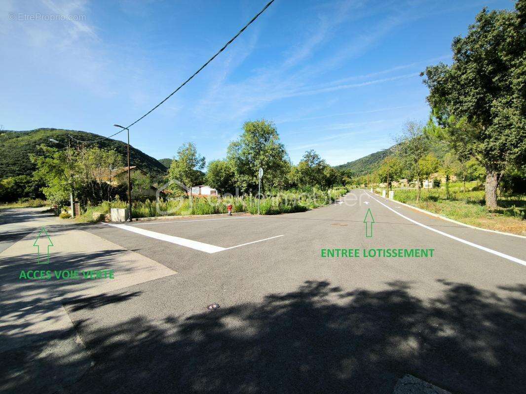 Terrain à COLOMBIERES-SUR-ORB