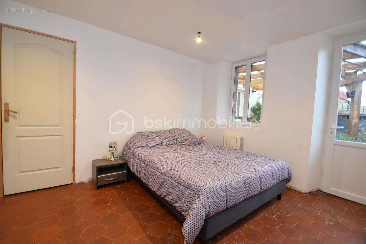 Maison à BOISVILLE-LA-SAINT-PERE