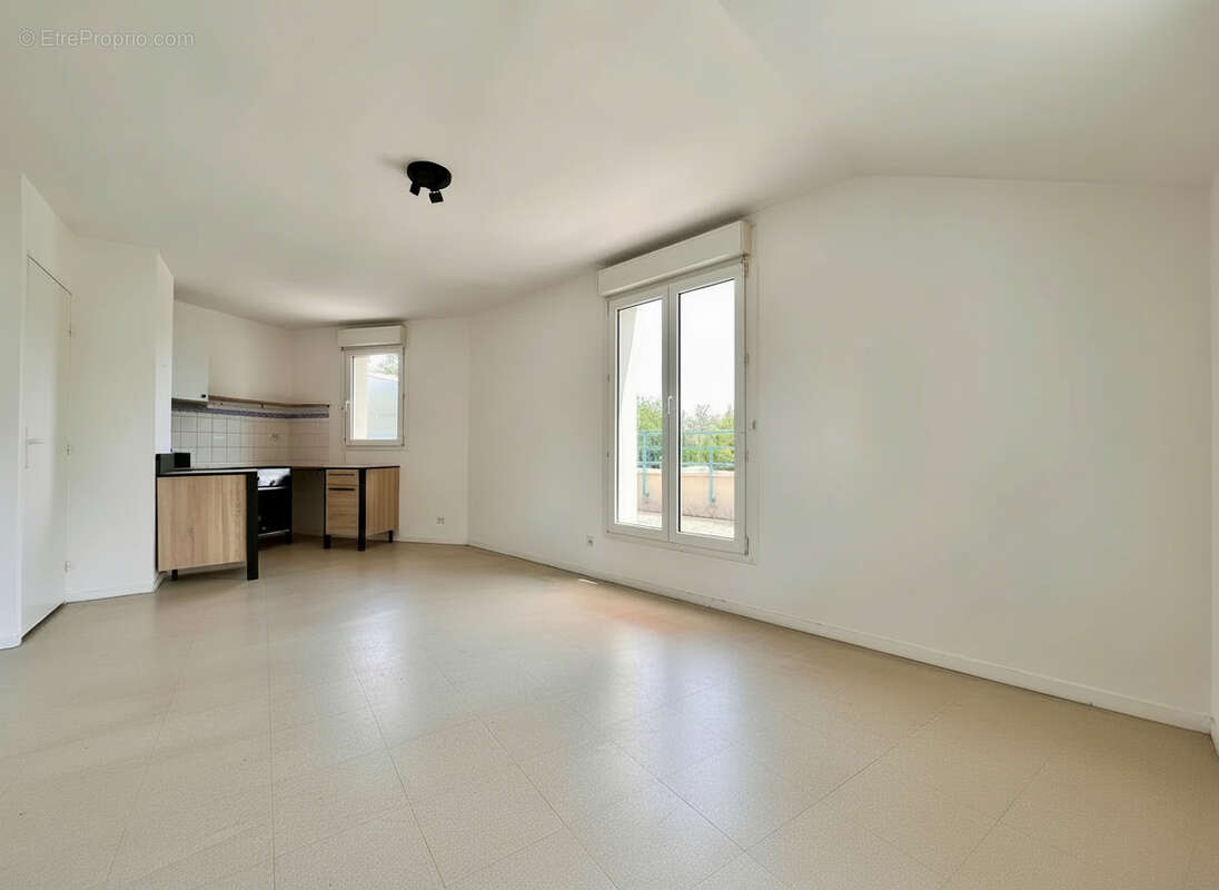 EXCLUSIVITE -  JONELIERE - Appartement T2 avec terrasse - photo 2