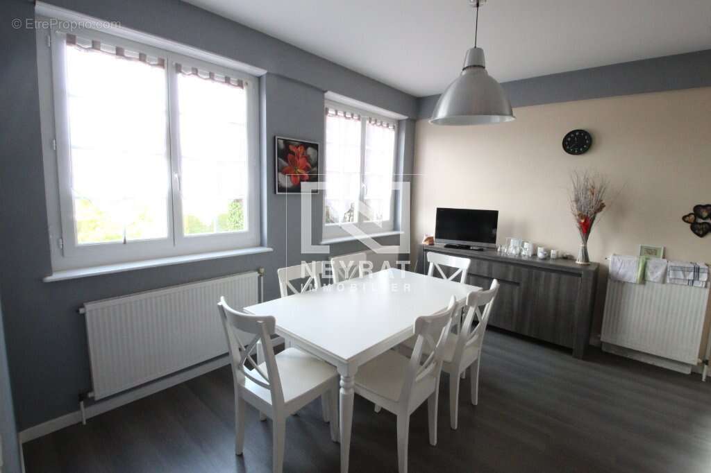 Maison à PIERRE-DE-BRESSE