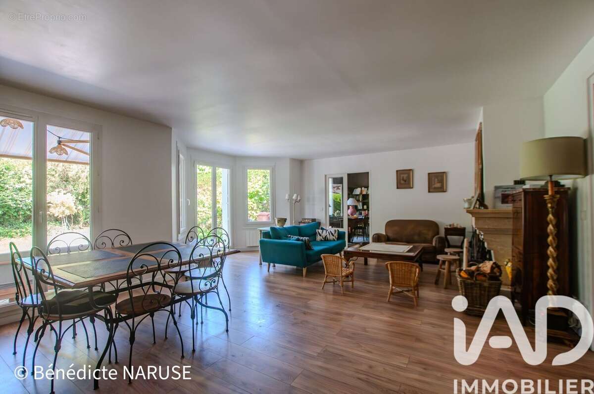 Photo 4 - Maison à NOISY-LE-ROI