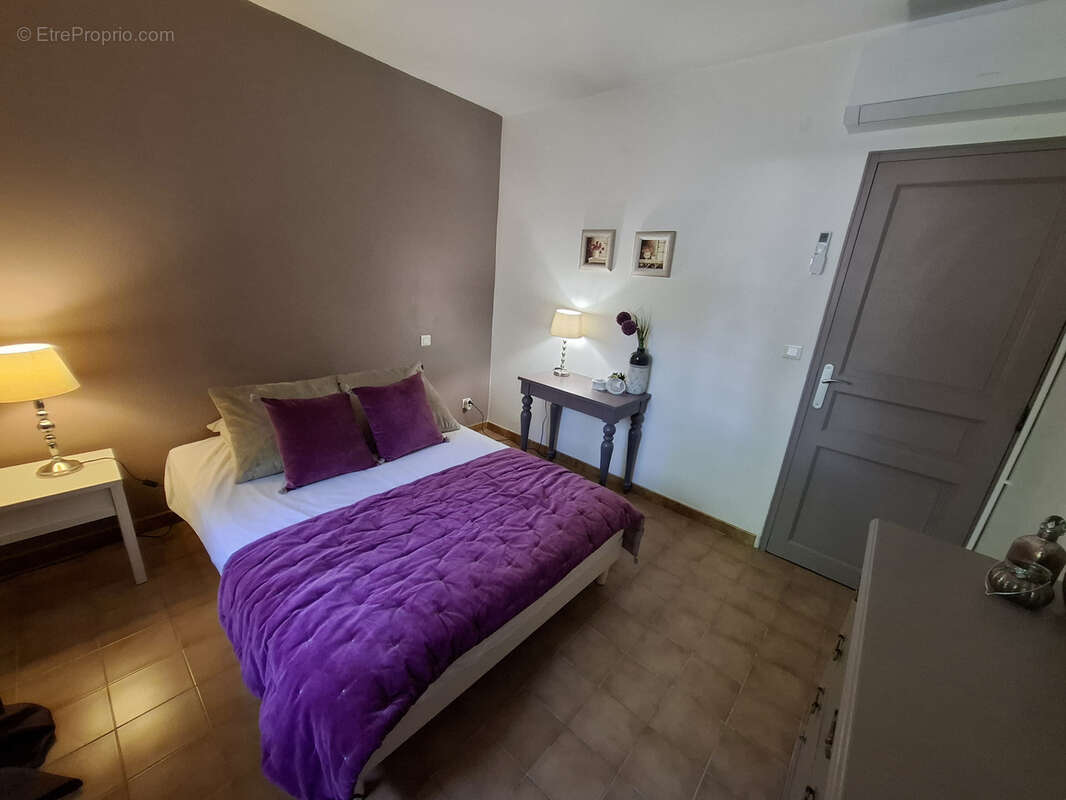 Maison à FONTVIEILLE