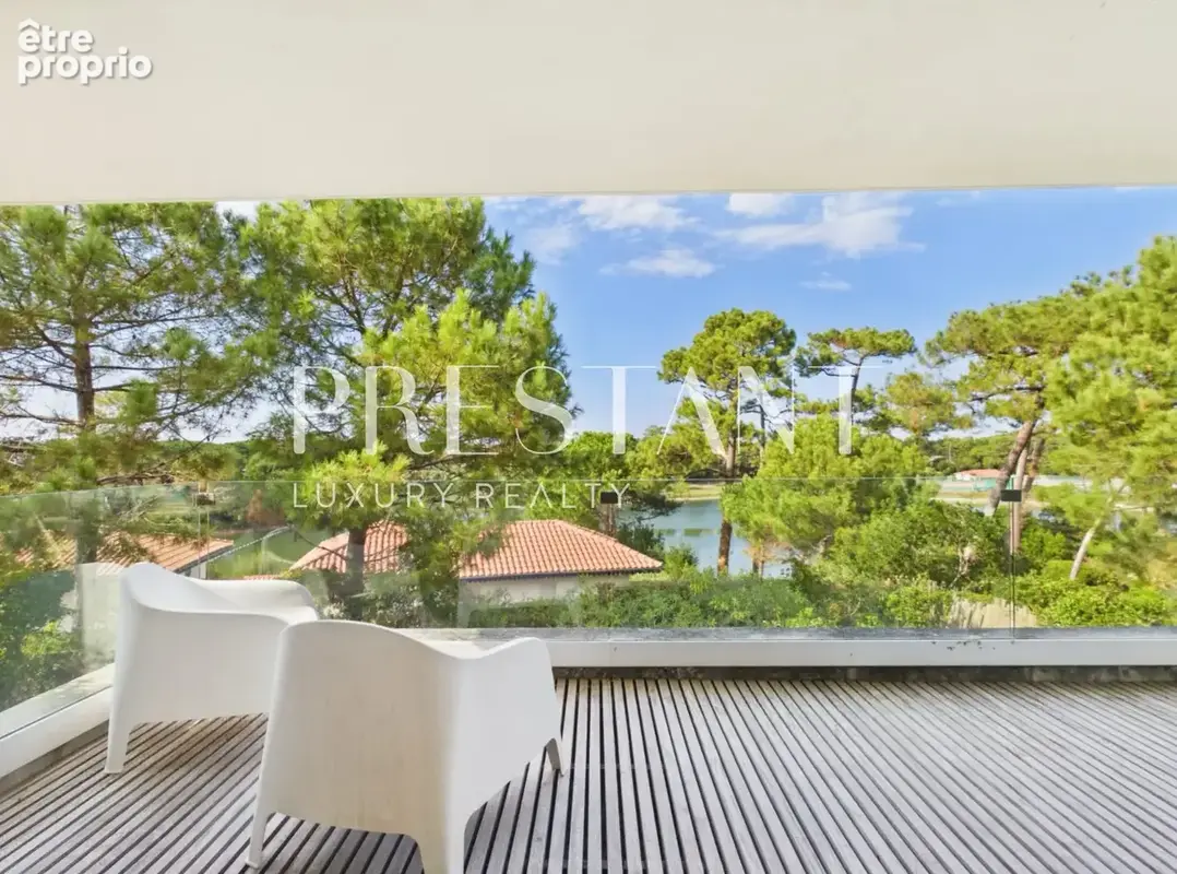 Vente villa contemporaine darchitecte 330 m² à Anglet Chiberta. Vue golf et lac, 5 suites, piscine , Proximité plages. - photo 13