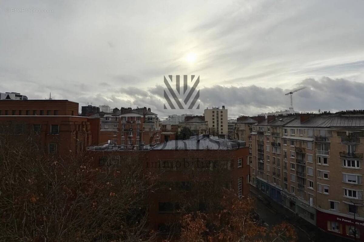 Appartement à PARIS-14E