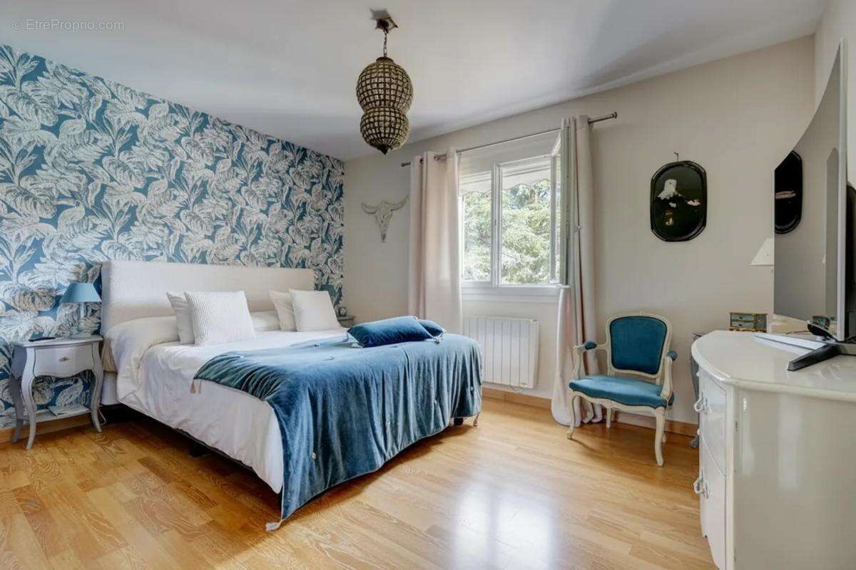 Maison à SAINT-LAURENT-DE-MURE