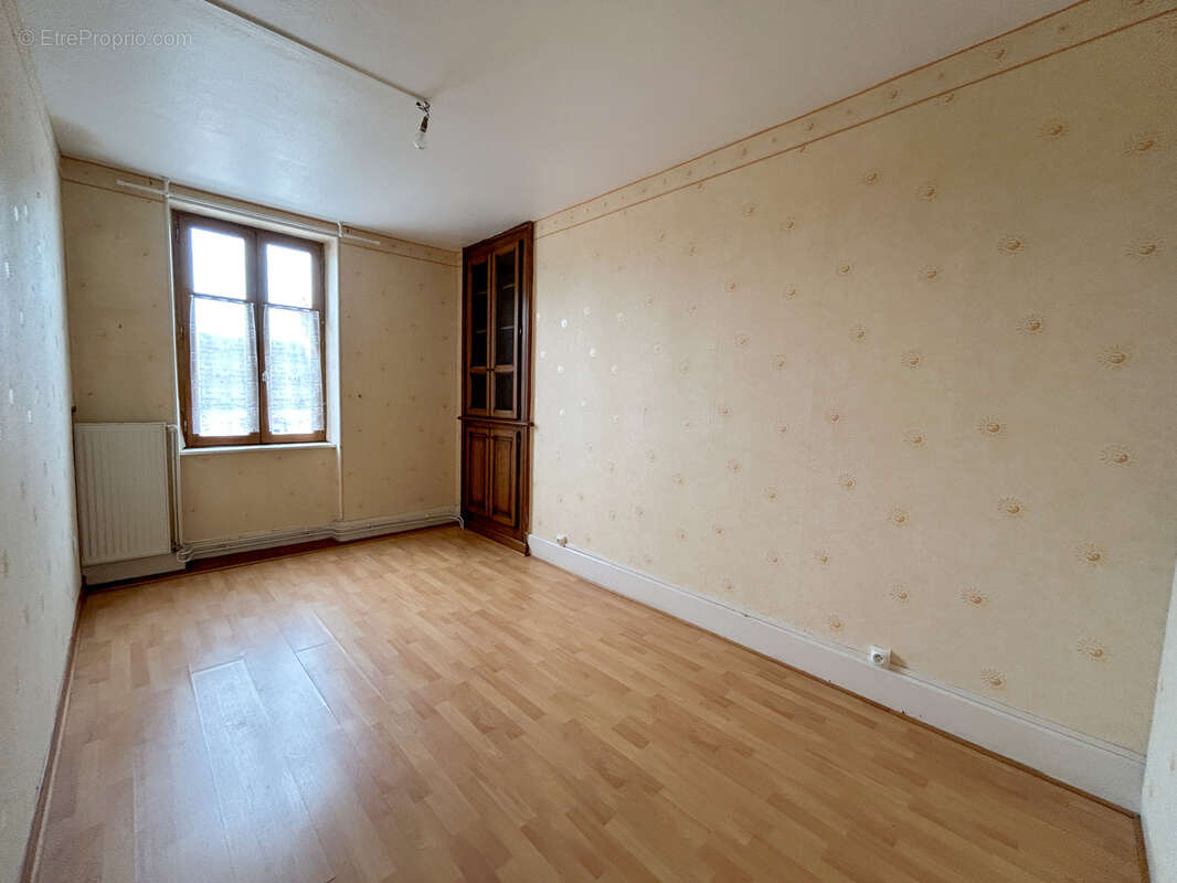 Maison à BEZENET