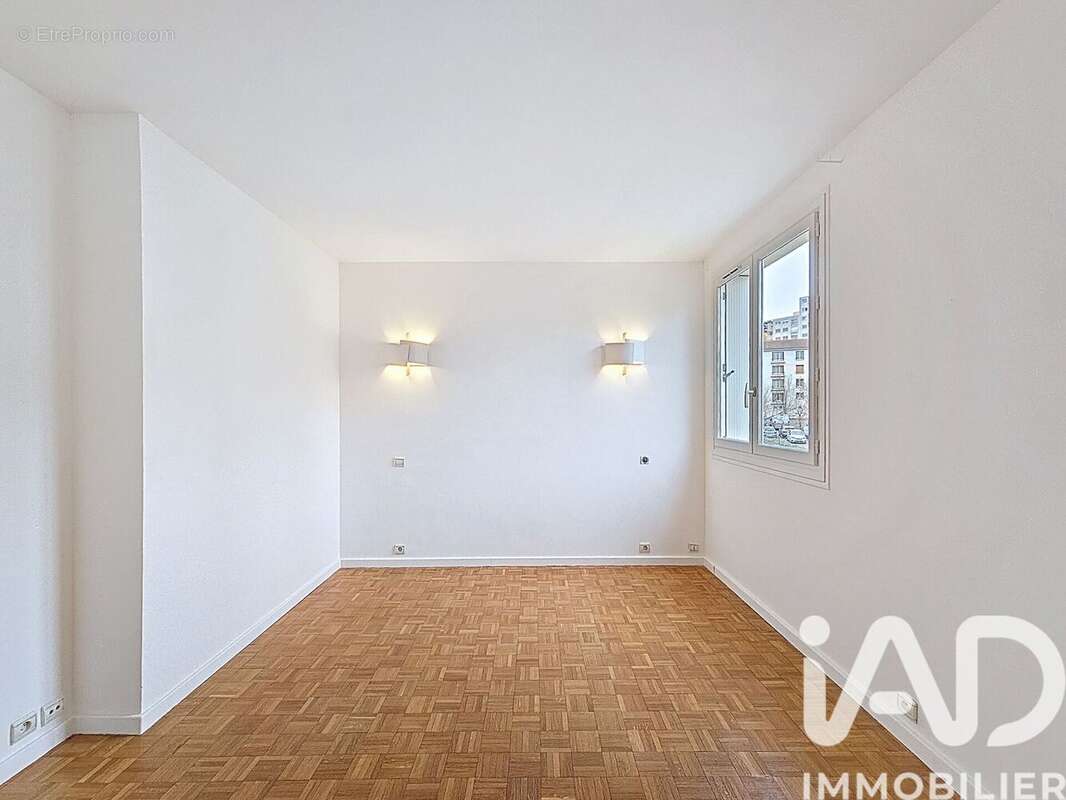 Photo 6 - Appartement à SEVRES