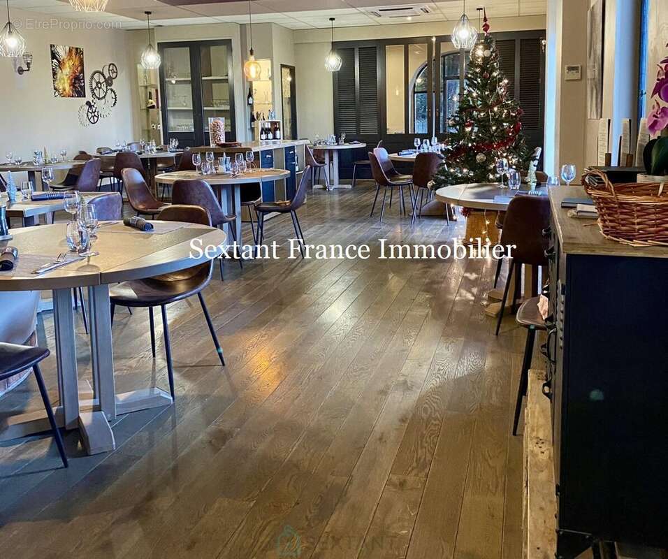 Commerce à LES MEES